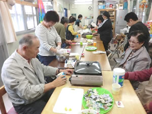 仮設住宅の集会所の様子